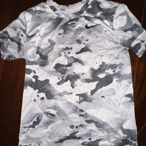 Nike T-shirt